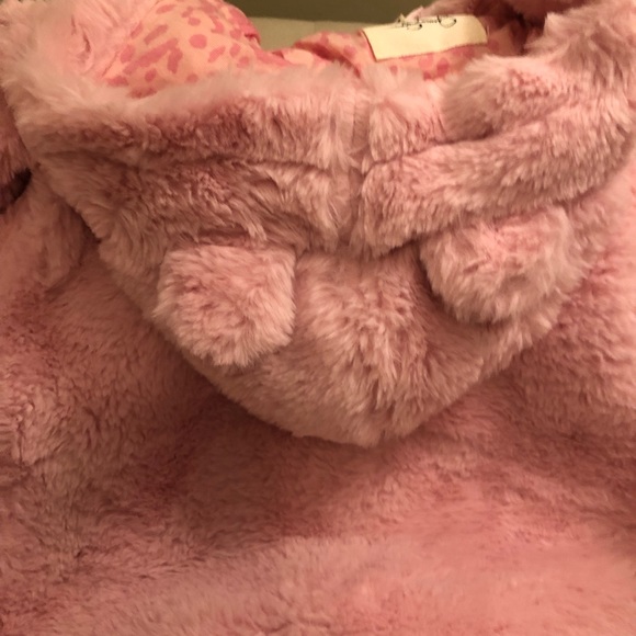 Jessica Simpson Baby Girls Warm and Fluffy Faux Fur Pram with Character Hood. - Picture 11 of 11
